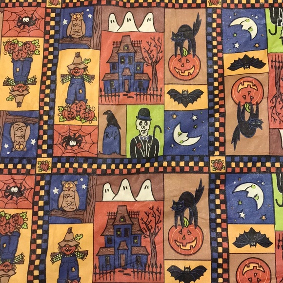 Halloween table cloth - Picture 2 of 2